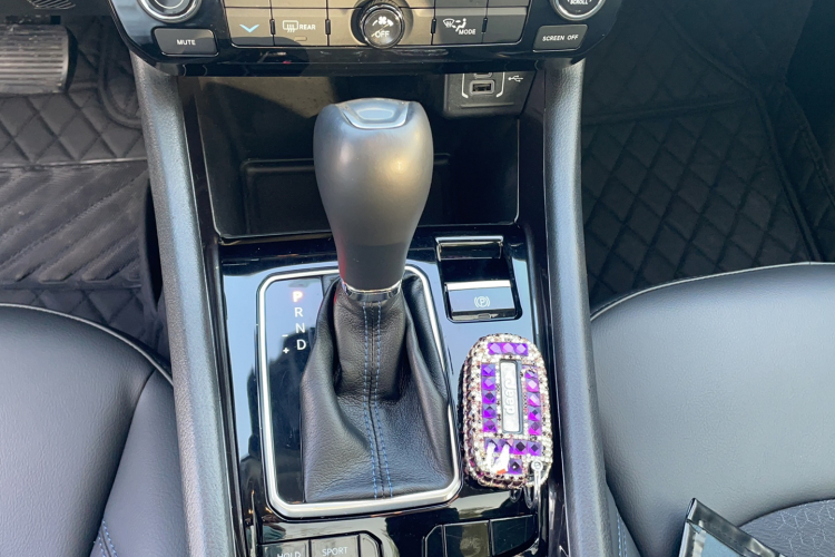 Jeep 指南者 2021款 220T 自动领先版局部细节18