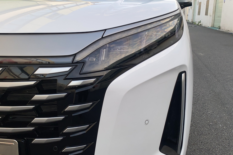 比亚迪 夏 2025款 DM-i 1.5T 180km 卓越型局部细节36