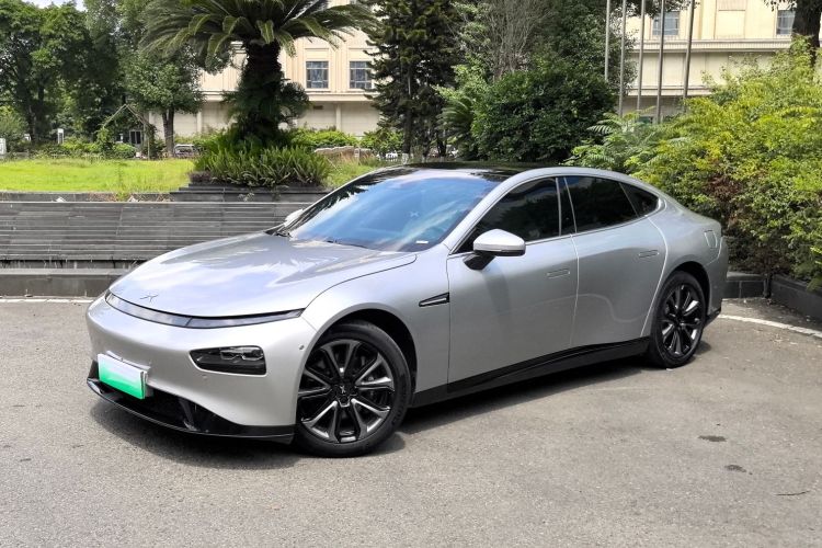 小鹏P7 2021款 480E车身外观1