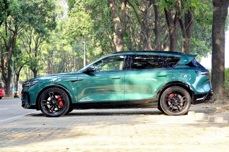 岚图汽车 岚图FREE 2025款 318 318km 后驱环游版车身外观6008