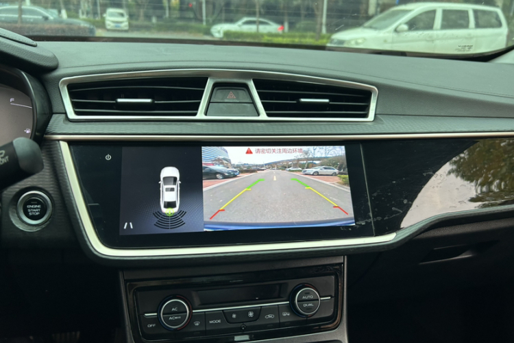 吉利汽车 帝豪GL 2020款 1.4T CVT豪华型中控内饰7004