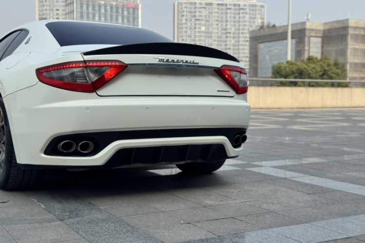 玛莎拉蒂 GranTurismo 2007款 4.2L 标准版局部细节9008