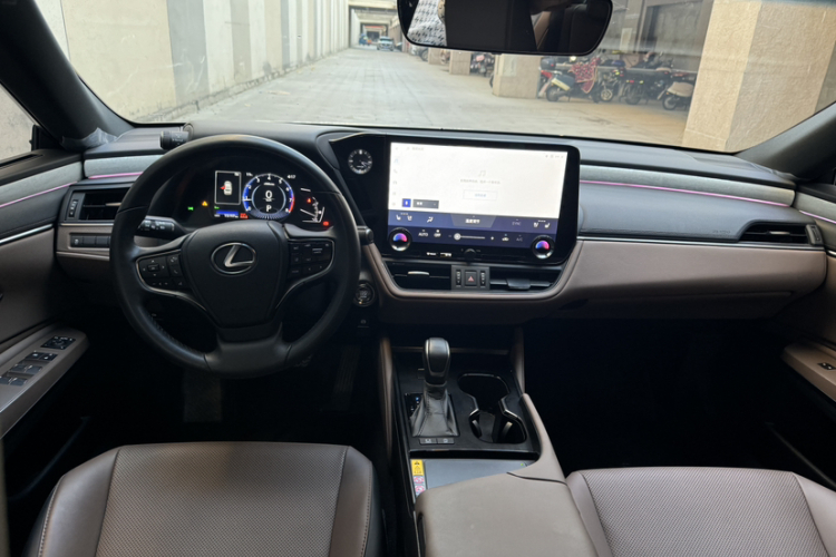 雷克萨斯ES 2025款 200 臻享版中控内饰7002