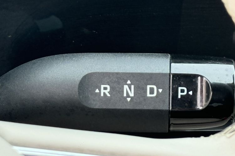 飞凡汽车 飞凡R7 2022款 旗舰高阶版中控内饰7005