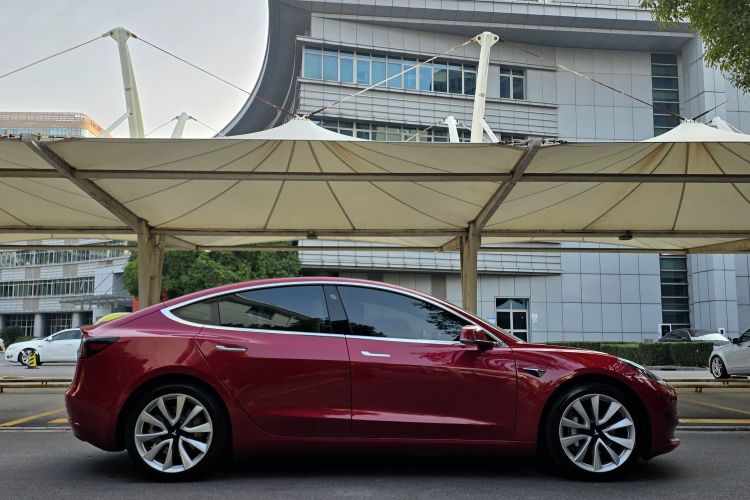 特斯拉 Model 3 2019款 标准续航后驱升级版局部细节9009