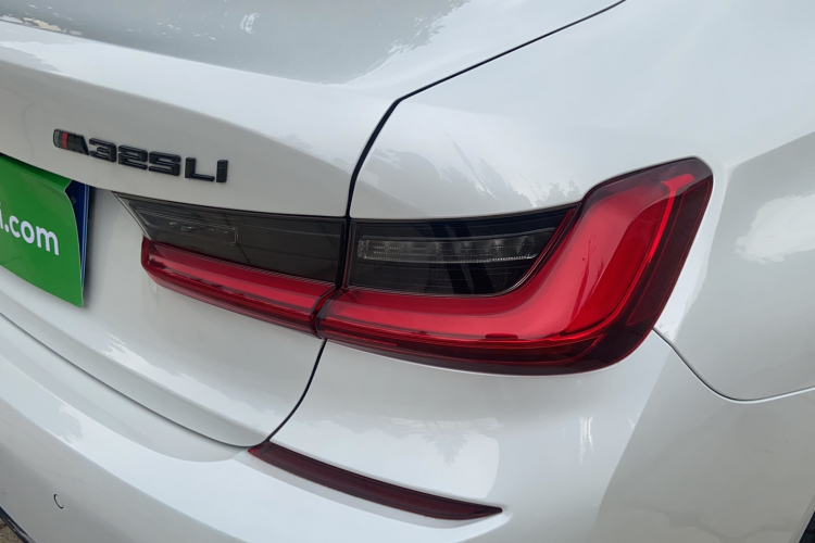 宝马3系 2021款 改款二 325Li M运动套装车身外观6011