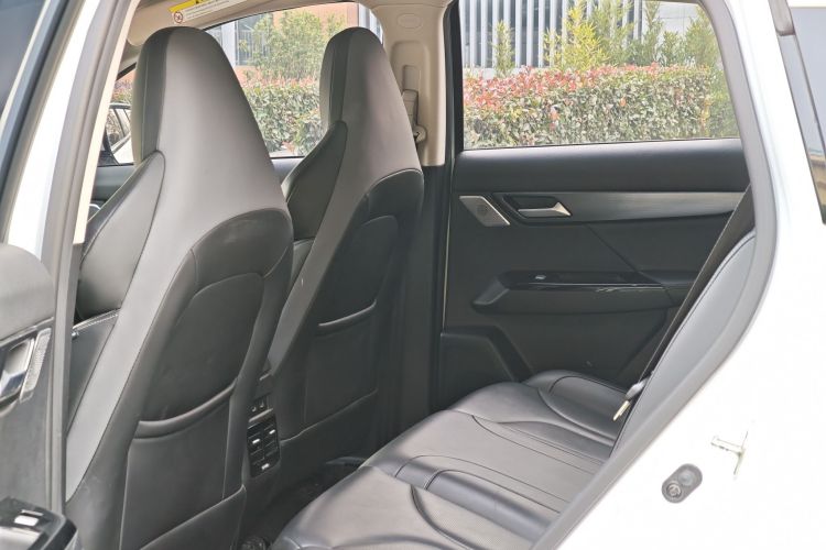 小鹏G3 2021款 G3i 520N车身外观6009