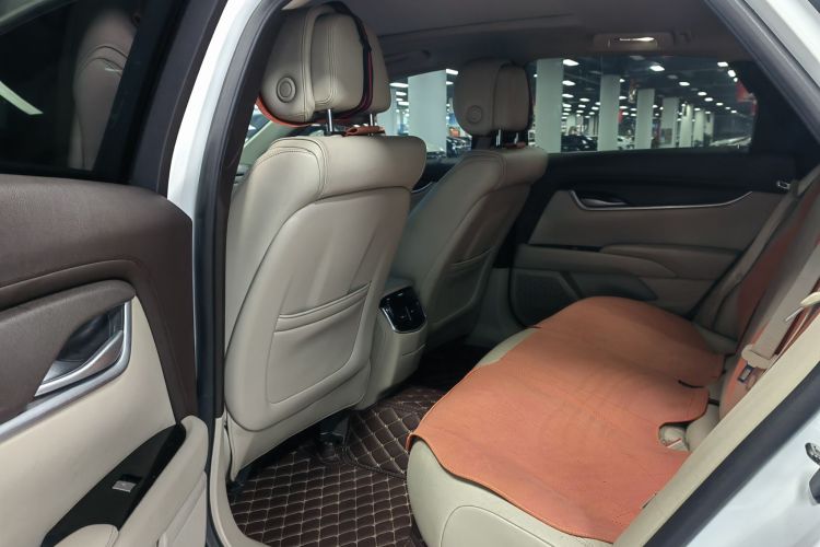 凯迪拉克XTS 2015款 28T 舒适型中控内饰7003