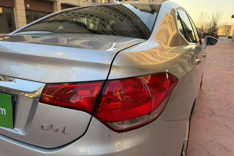 雪铁龙C4L 2015款 1.6T 自动尊贵版车身外观6007