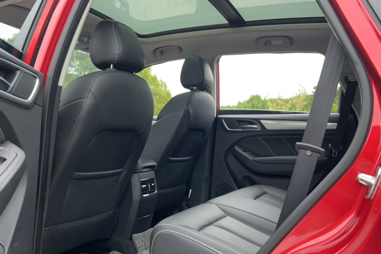 荣威RX5 2020款 20T 自动4G互联超越旗舰版中控内饰7006