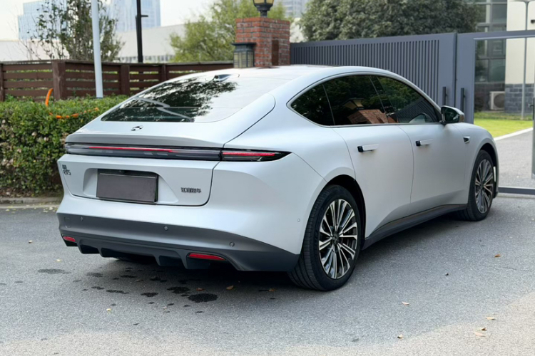 蔚来ET5 2022款 75kWh车身外观6003