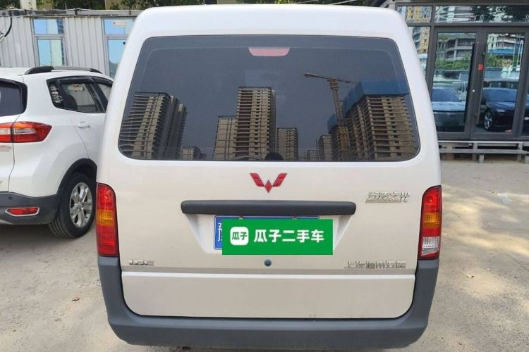五菱汽车 五菱之光 2023款 1.5L 实用型 5/7座车身外观6003
