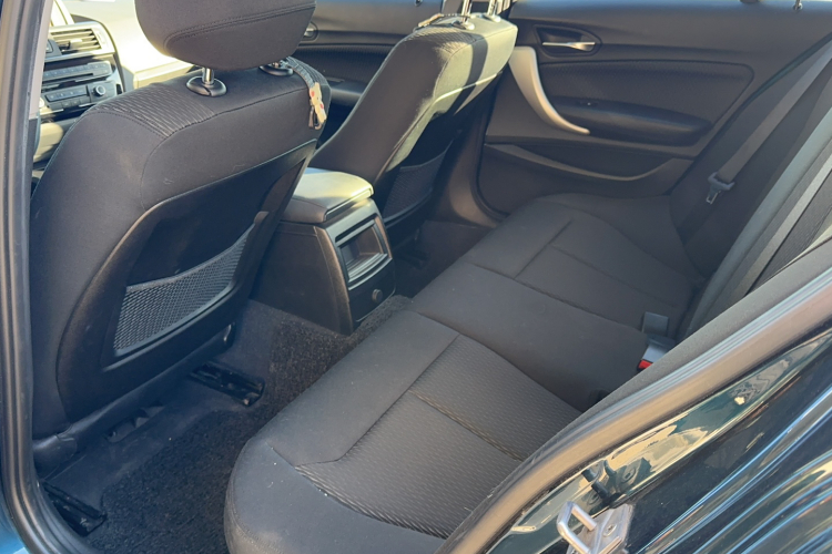 宝马1系(进口) 2016款 118i 领先型中控内饰7002