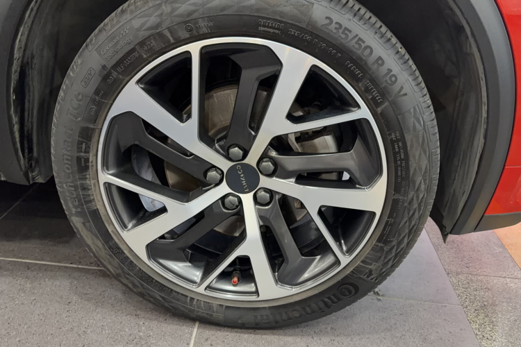 领克01 2017款 2.0T 四驱劲Pro版车身外观6005