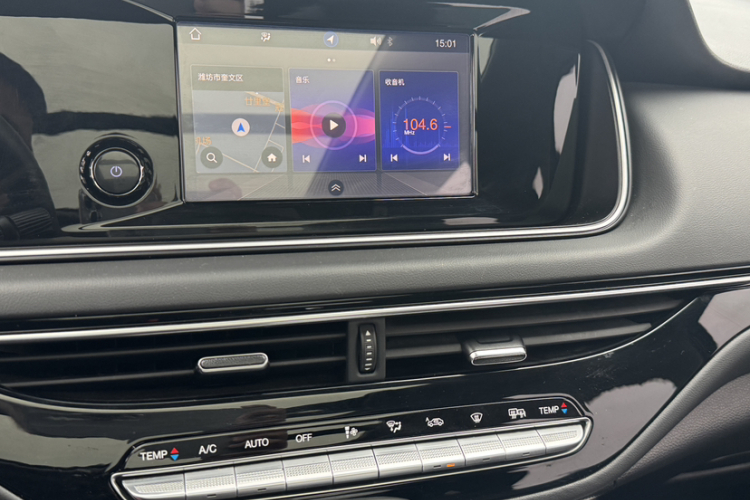 广汽传祺 传祺M6 2021款 270T DCT尊享版（七座）中控内饰7010