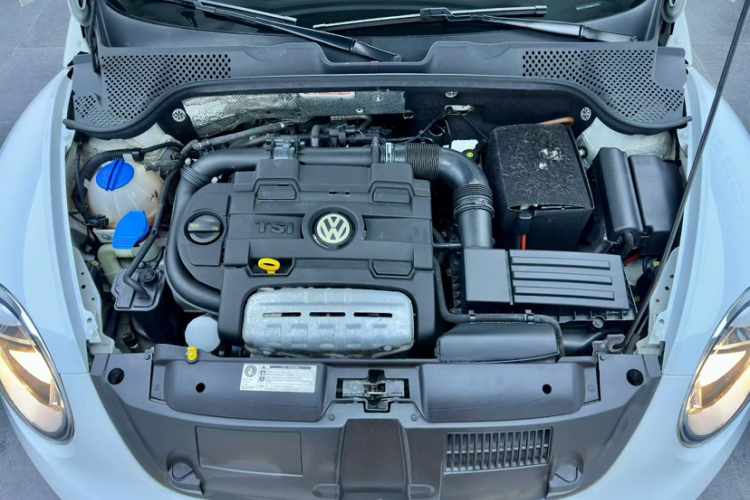 大众 甲壳虫 2014款 1.4TSI 时尚型中控内饰7002