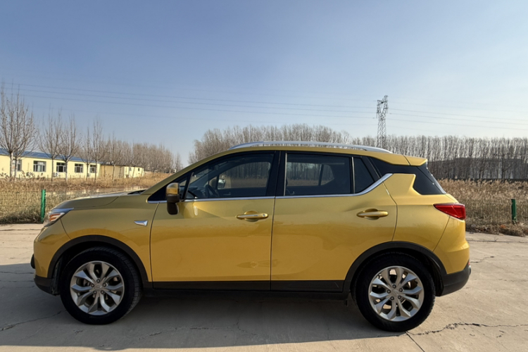 广汽传祺 传祺GS3 2017款 150N 自动精英版车身外观6005