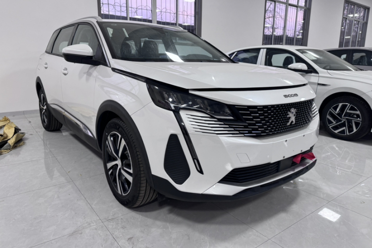 标致5008 2021款 360THP 5座实力版车身外观6002