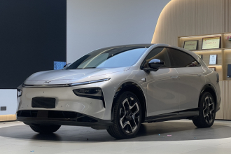 小鹏G7 2025款 702 超长续航 Max