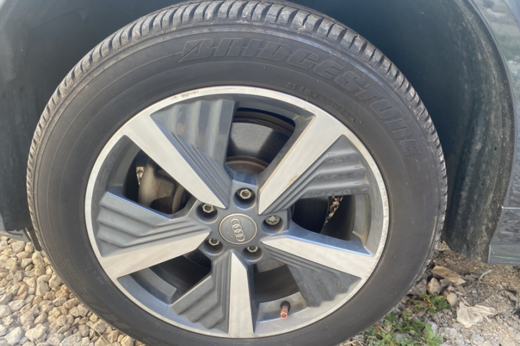 奥迪Q2L e-tron 2019款 Q2L e-tron 纯电智酷型车身外观6008