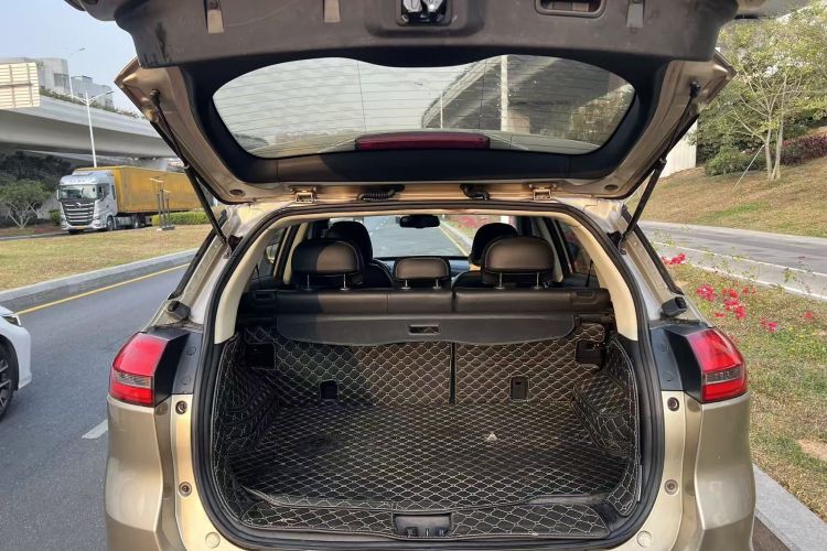 吉利汽车 博越 2016款 1.8TD 自动四驱智慧型车身外观6007