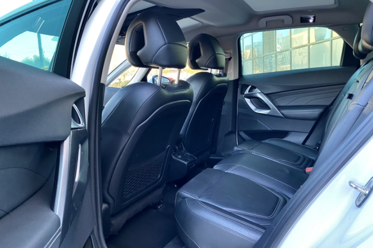 DS 5 2015款 1.6T 豪华版THP160中控内饰7002