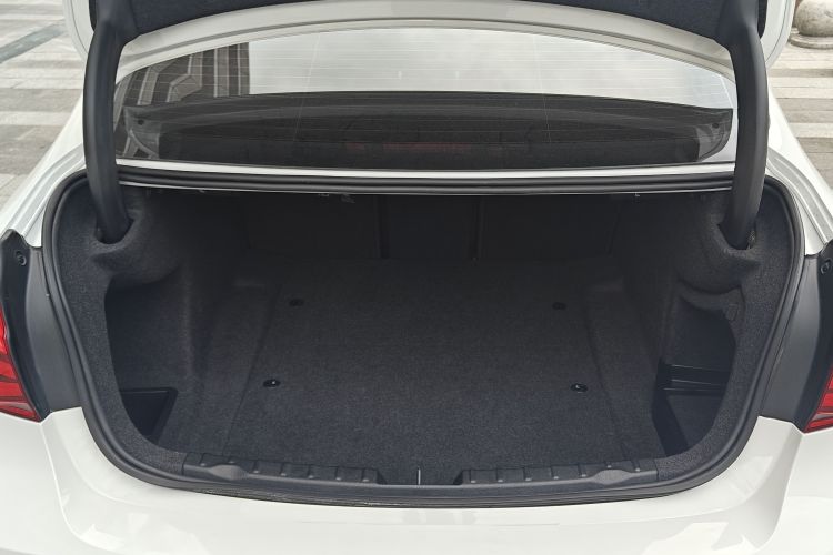 宝马3系 2019款 320i M运动套装局部细节23