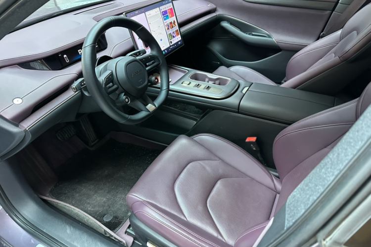 小米汽车 小米SU7 2024款 后驱长续航智驾版中控内饰7009