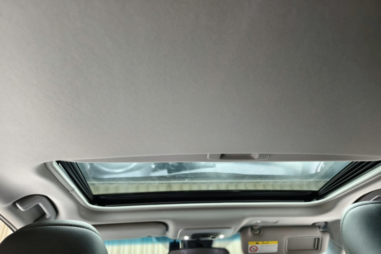 丰田 凯美瑞 2023款 双擎 2.5HGVP 领先版局部细节22