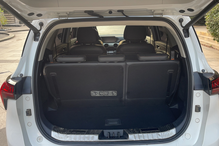 东风风行 风行游艇 2022款 1.5T DCT逐浪版局部细节23