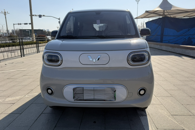 五菱汽车 宏光MINIEV 2024款 第三代 215km 青春版车身外观6006