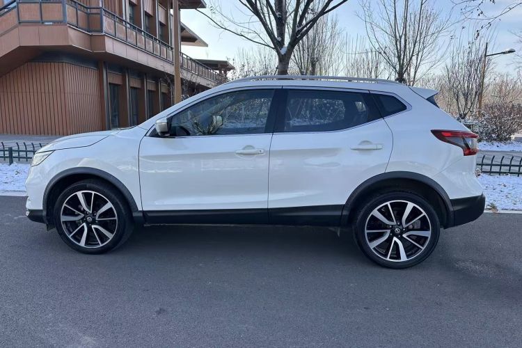 日产 逍客 2021款 2.0L CVT旗舰版车身外观6003