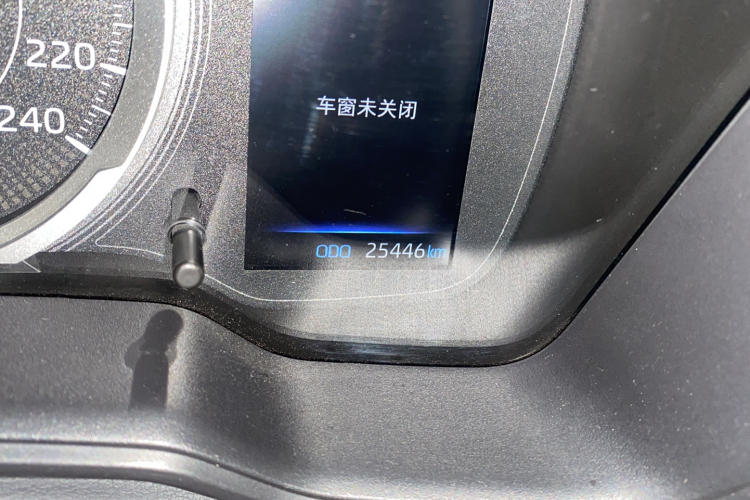 丰田 雷凌 2023款 185T CVT运动版中控内饰15