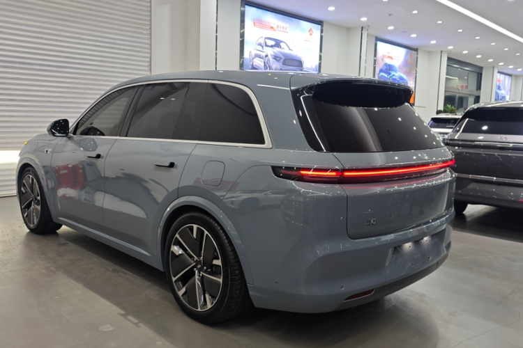 理想汽车 理想L8 2025款 Max 智能焕新版车身外观6004