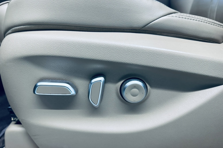 别克GL8 2021款 ES陆尊 653T 豪华型局部细节9010