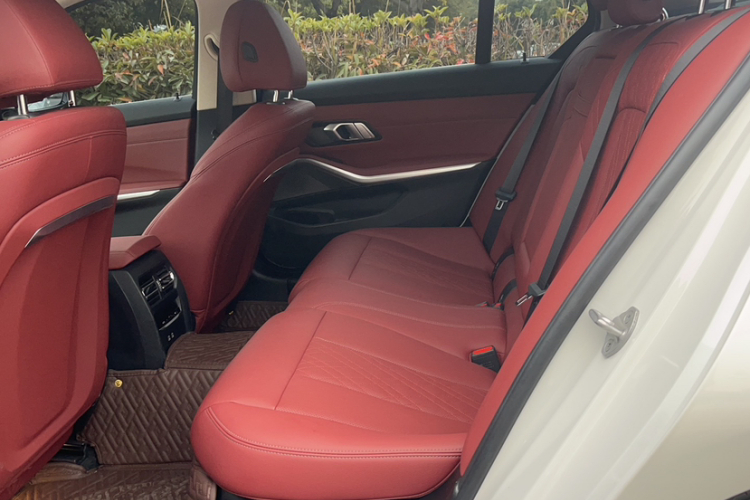 宝马3系 2024款 320Li M运动套装中控内饰7001