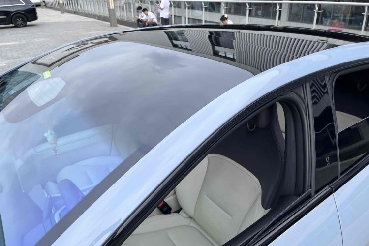 阿维塔12 2023款 650 三激光四驱性能版车身外观6011