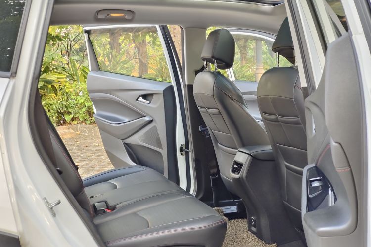 雪佛兰 沃兰多 2018款 Redline 530T 自动纵享版（5+2款） 国V中控内饰7002