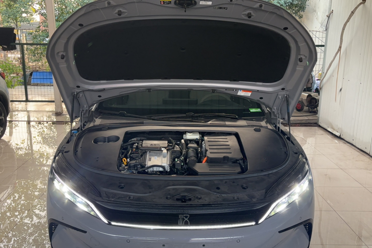 比亚迪 汉 2025款 DM-i 125KM精英型局部细节24