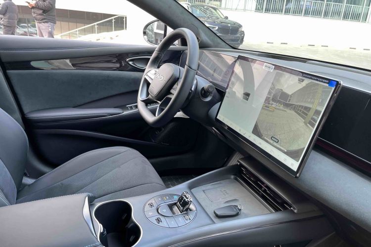 比亚迪 海豹 2025款 改款 600四驱智驾版中控内饰7003