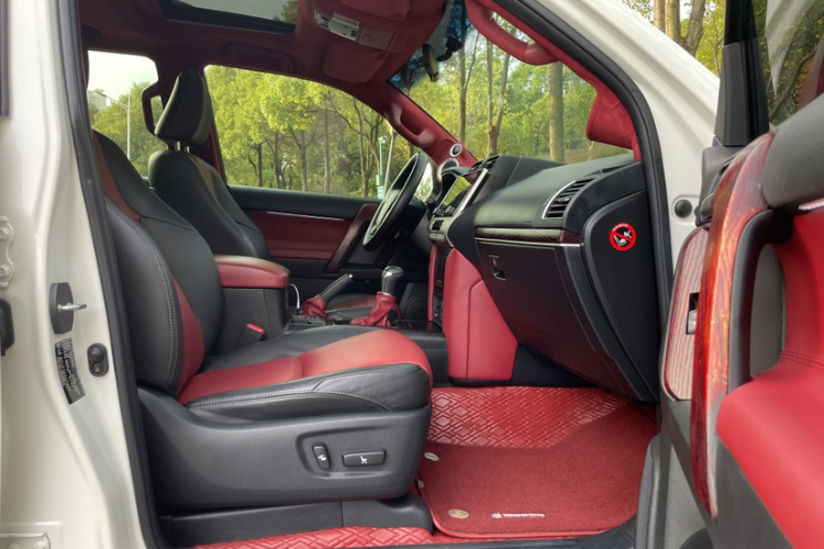 丰田 普拉多 2019款 3.5L 自动TX-L尊享版后挂备胎中控内饰7002