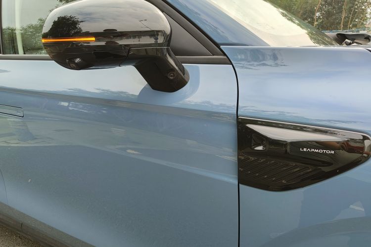 零跑汽车 零跑B10 2025款 510激光雷达版局部细节9001