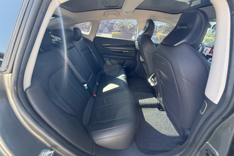 小鹏P7 2022款 670N+中控内饰7007