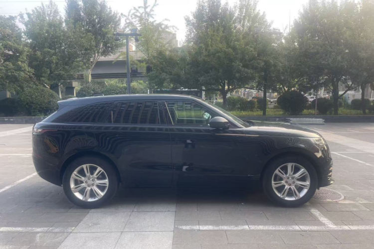 路虎 揽胜星脉 2020款 P250 R-DYNAMIC S车身外观6006