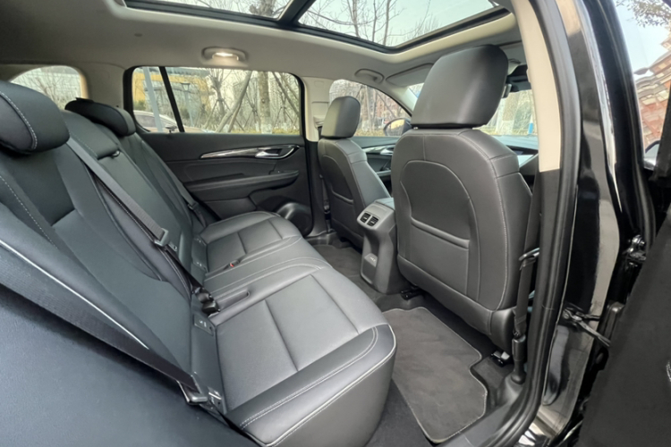 别克 2023款 昂科威Plus 652T 五座豪华型中控内饰7004