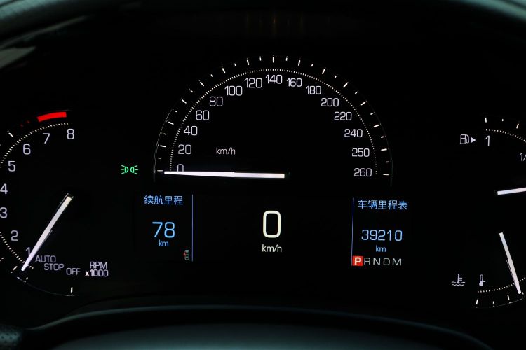 凯迪拉克XTS 2018款 28T 精英型中控内饰15