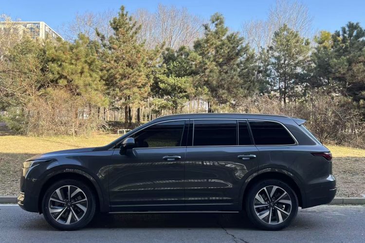 理想汽车 理想ONE 2021款 增程6座版车身外观6003