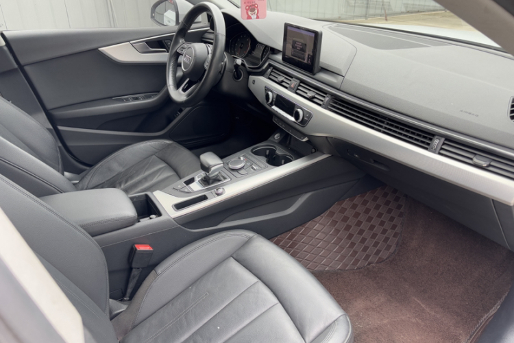 奥迪A5 2019款 Sportback 40 TFSI 时尚型局部细节9003