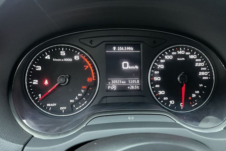 奥迪A3 2019款 Limousine 35 TFSI 运动型 国VI中控内饰15