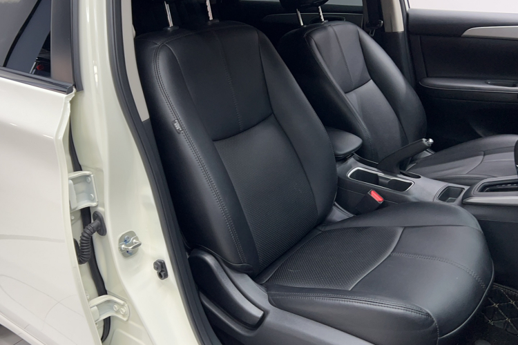 日产 轩逸 2024款 经典 1.6XE CVT舒适版局部细节41